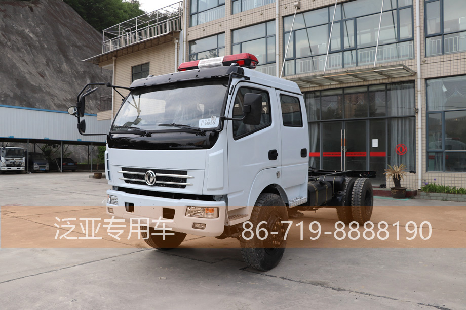 四驱越野车底盘,四驱越野卡车,东风大多利卡,四驱多利卡底盘,四驱底盘改装,四驱特种车底盘,4*4双排多利卡,东风多利卡图片,四驱轻卡底盘,4*4双排轻卡底盘