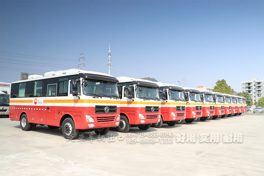 <strong>推动国外东风四驱越野运兵客车出口建设，引领全球越野出行潮流</strong>