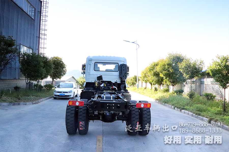 4*4天锦,排半自卸底盘,东风四驱越野专用车,越野专用底盘,东风天锦自卸车底盘