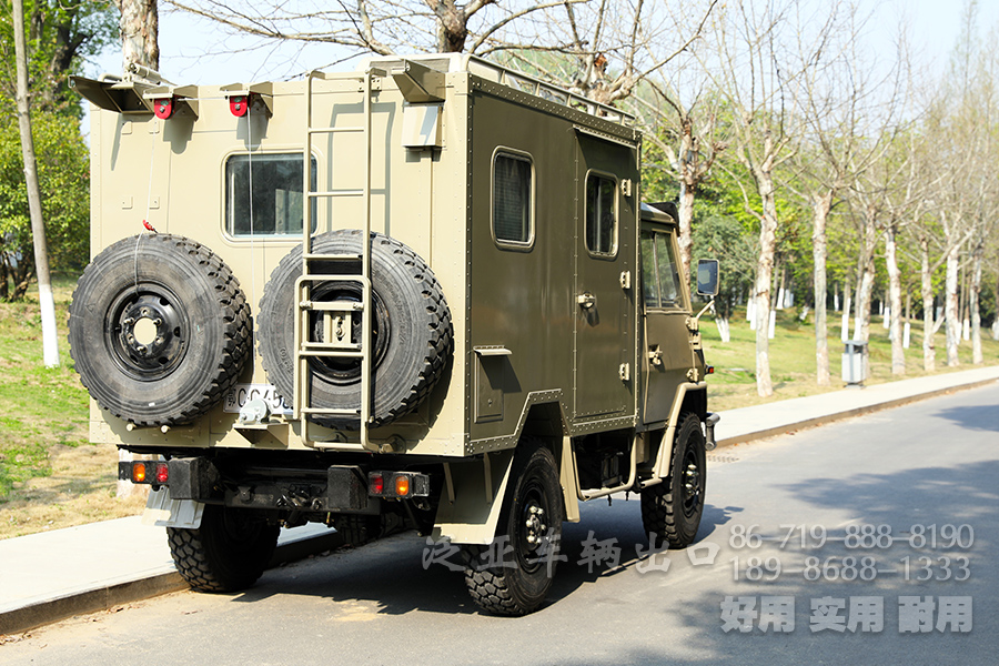 依维柯2046,越野型旅居房车,移动办公房车,房车定制改装,户外办公车