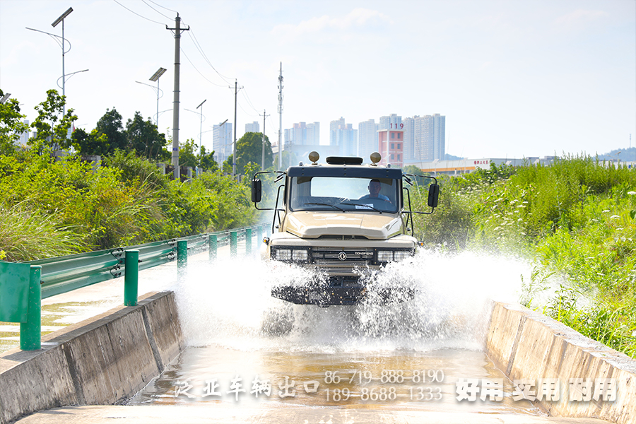 4x4长头底盘,东风240驾驶室,底盘定制,出口底盘,越野专用车底盘,前置绞盘