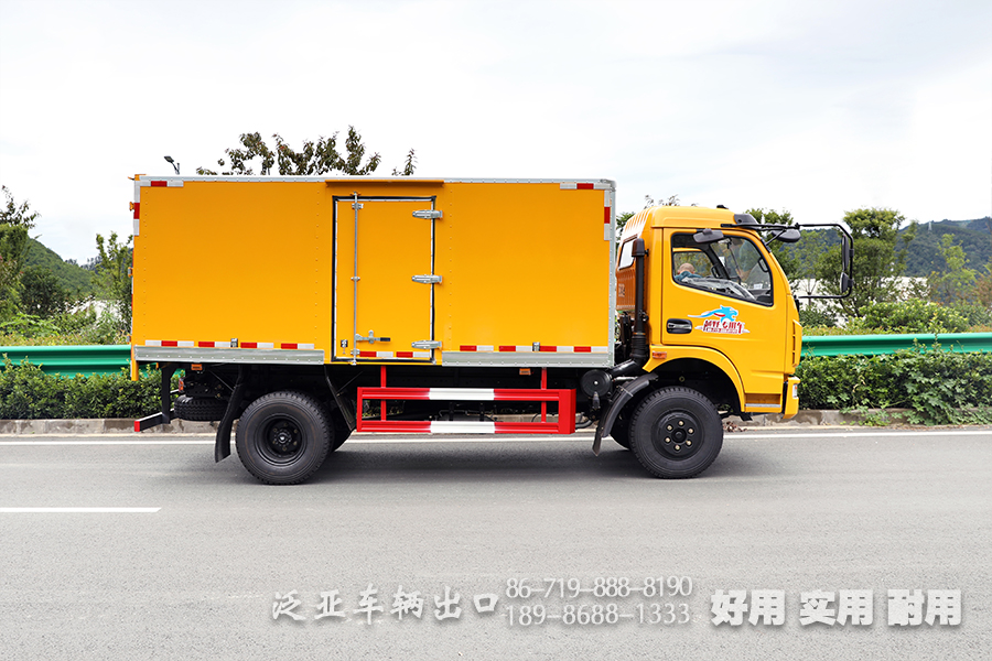 东风4x2轻卡,轻卡越野专用车,160马力小型卡车,小型卡车定制,出口微卡厂家,越野专用车,出口专用车厂家