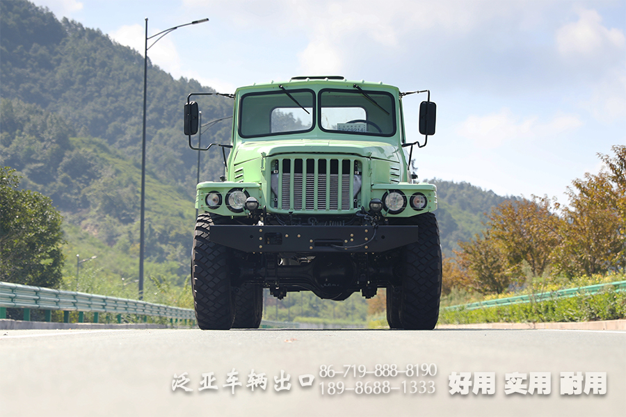 东风EQ2100底盘,东风6×6底盘,双玻璃EQ2100底盘,六驱越野底盘,6×6尖头底盘,EQ245底盘,运兵卡车,底盘出口,长头军车,190马力军车,军车专用改装
