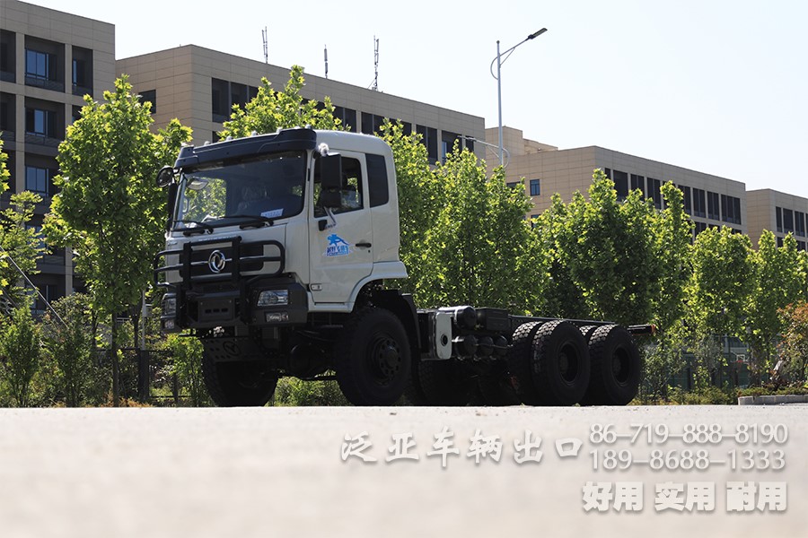 东风4x2手动八档越野专用车底盘_190马力底盘出口厂家
